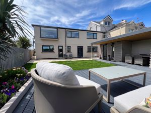 Photo 25- click for photo gallery